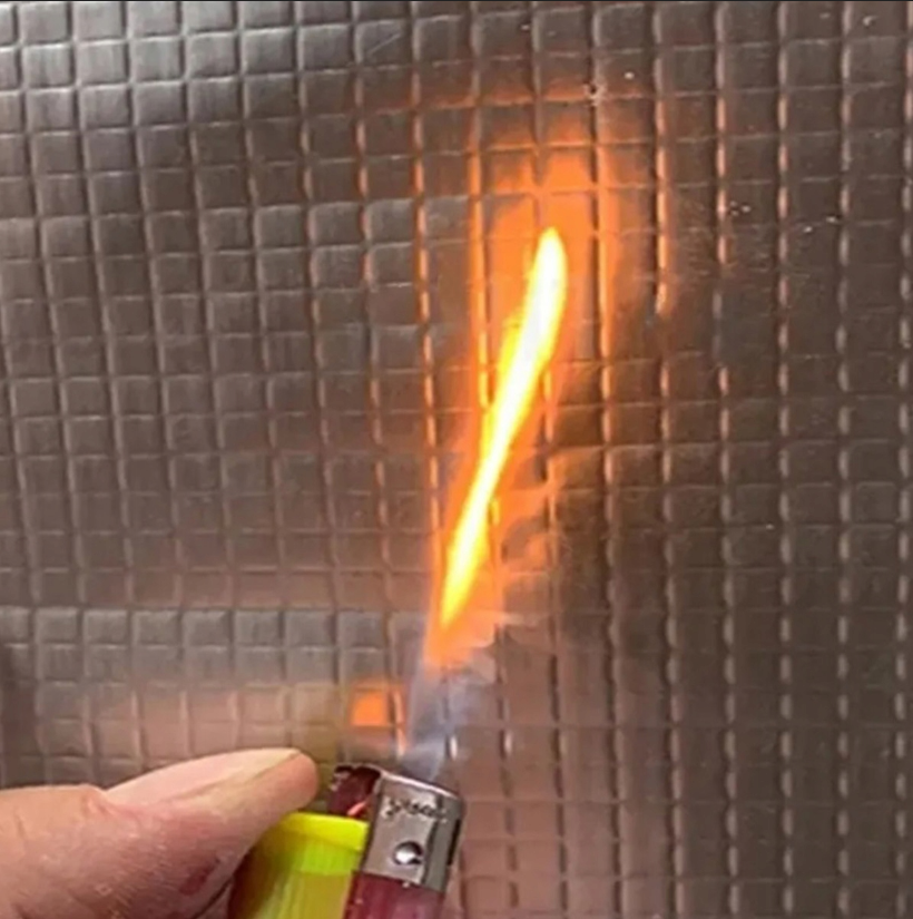 Banda adeziva pentru reparatii, Zola, din aluminiu si cauciuc, lungime 5 m, argintie Banda adeziva pentru reparatii, Zola, din aluminiu si cauciuc, lungime 5 m, argintie